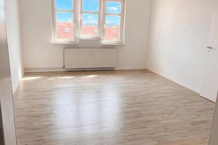 Wohnung Weißenfels - 2 Zimmer, 60 m&sup2;, 350&euro; | Angebot:26122896