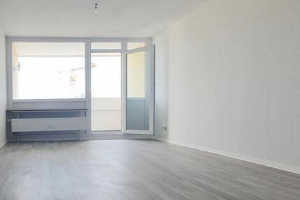 Renovierte Wohnung mit Panoramablick *Bo-Uni-Center* Nur in Kombination mit Garage zu vermieten! 2 zimmer
