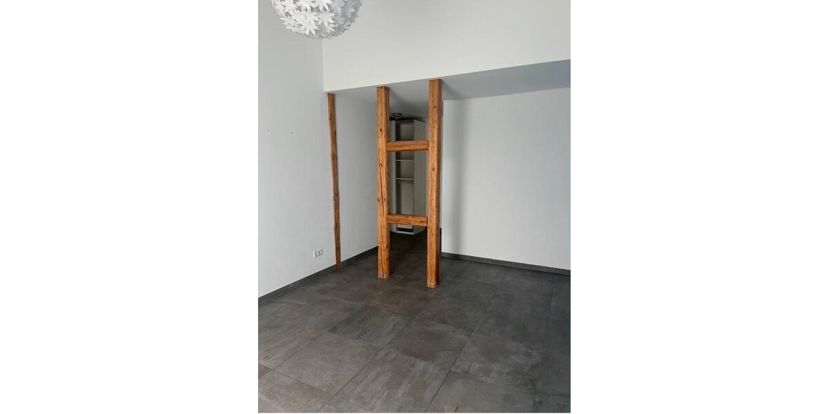 Wohnen auf Zeit Niedernhausen - 6 Zimmer, 215 m&sup2;, 525&euro; | Angebot:26419197