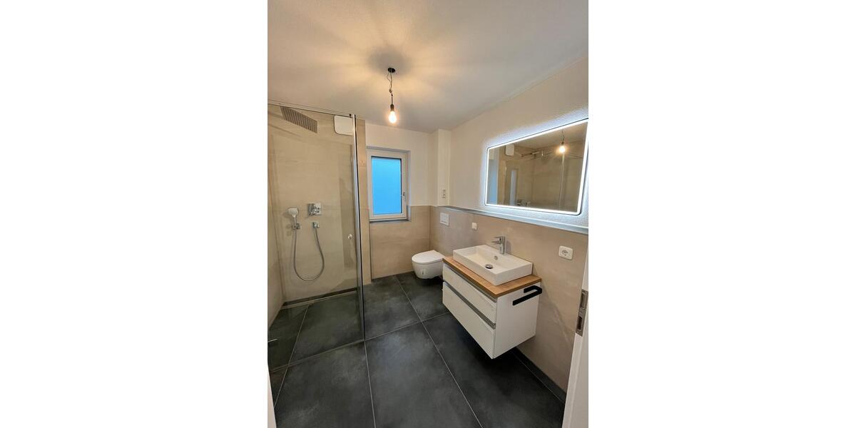 Etagenwohnung Edling - 3 Zimmer, 85 m&sup2;, 1.295&euro; | Angebot:26573298