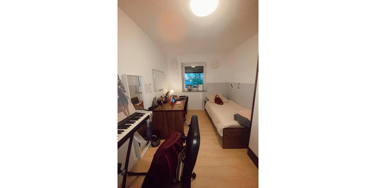 Wohnen auf Zeit Bamberg Bamberg-Ost - 10 Zimmer, 27 m&sup2;, 425&euro; | Angebot:26399902