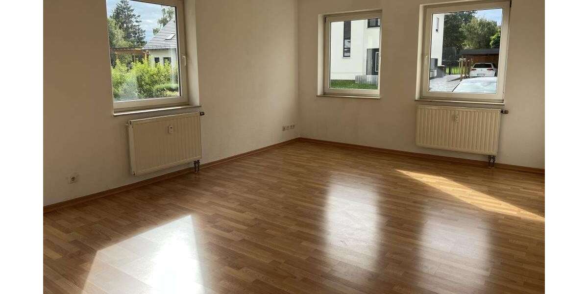 Etagenwohnung Königsbrück - 3 Zimmer, 77 m&sup2;, 720&euro; | Angebot:26072035
