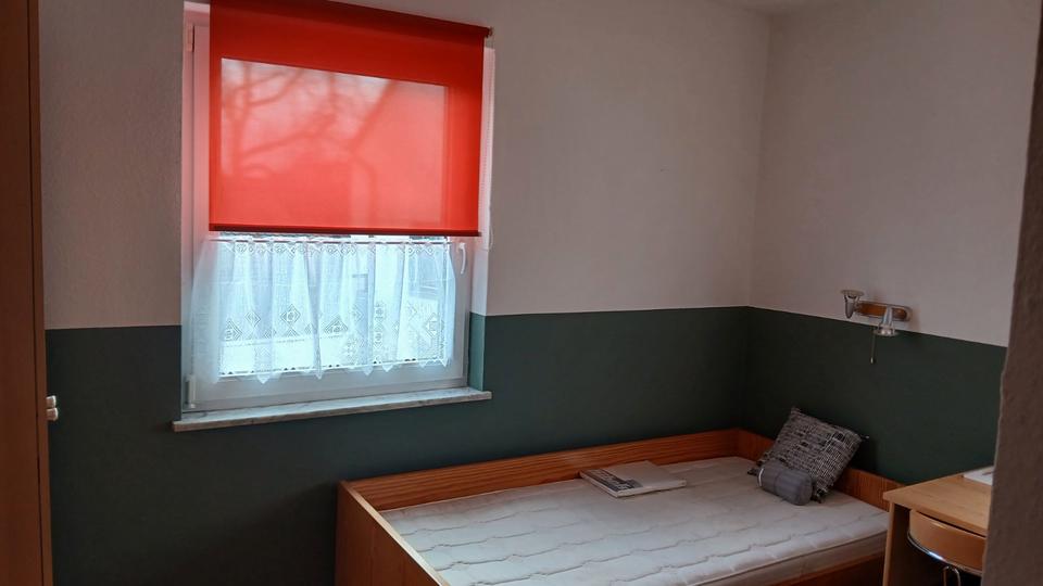 Etagenwohnung Zirndorf - 2 Zimmer, 18 m&sup2;, 395&euro; | Angebot:25975876