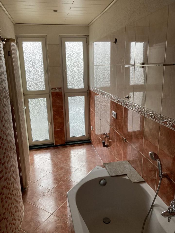 Großzügige Etagenwohnung