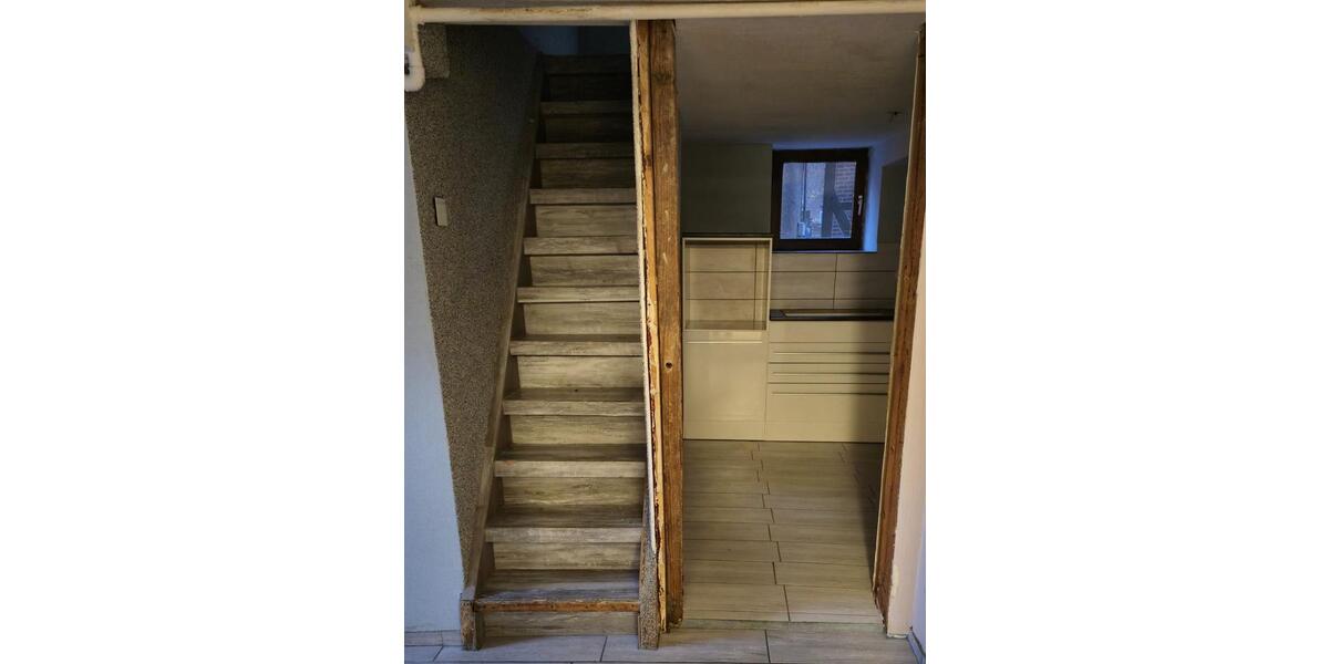 Ein-bis 2 Familienhaus zu mieten 7 zimmer