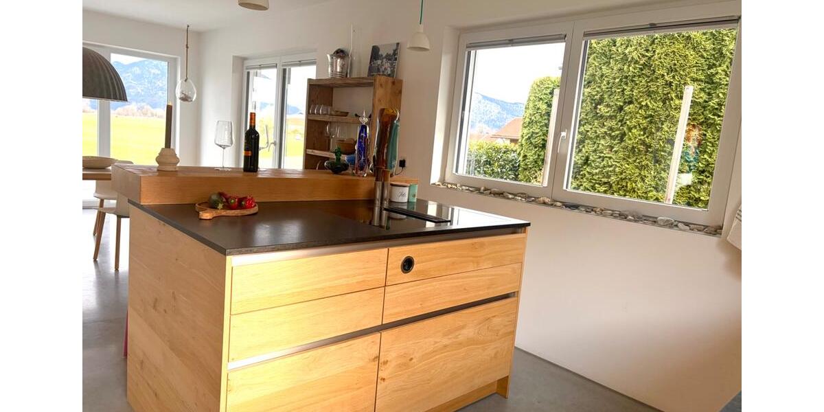 Wohnen auf Zeit Großweil - 7 Zimmer, 165 m&sup2;, 5.000&euro; | Angebot:26133591