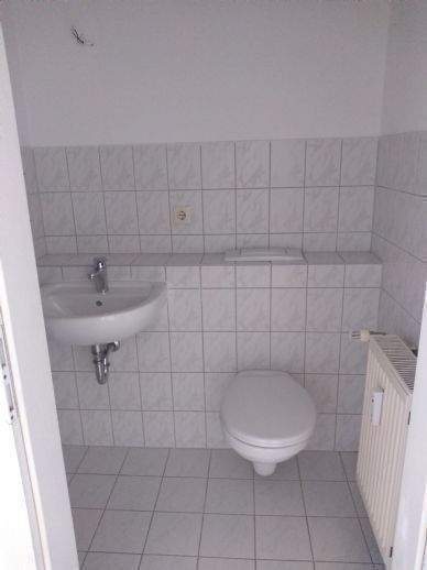 Etagenwohnung Zeitz Aue - 3 Zimmer, 58 m&sup2;, 300&euro; | Angebot:25877233