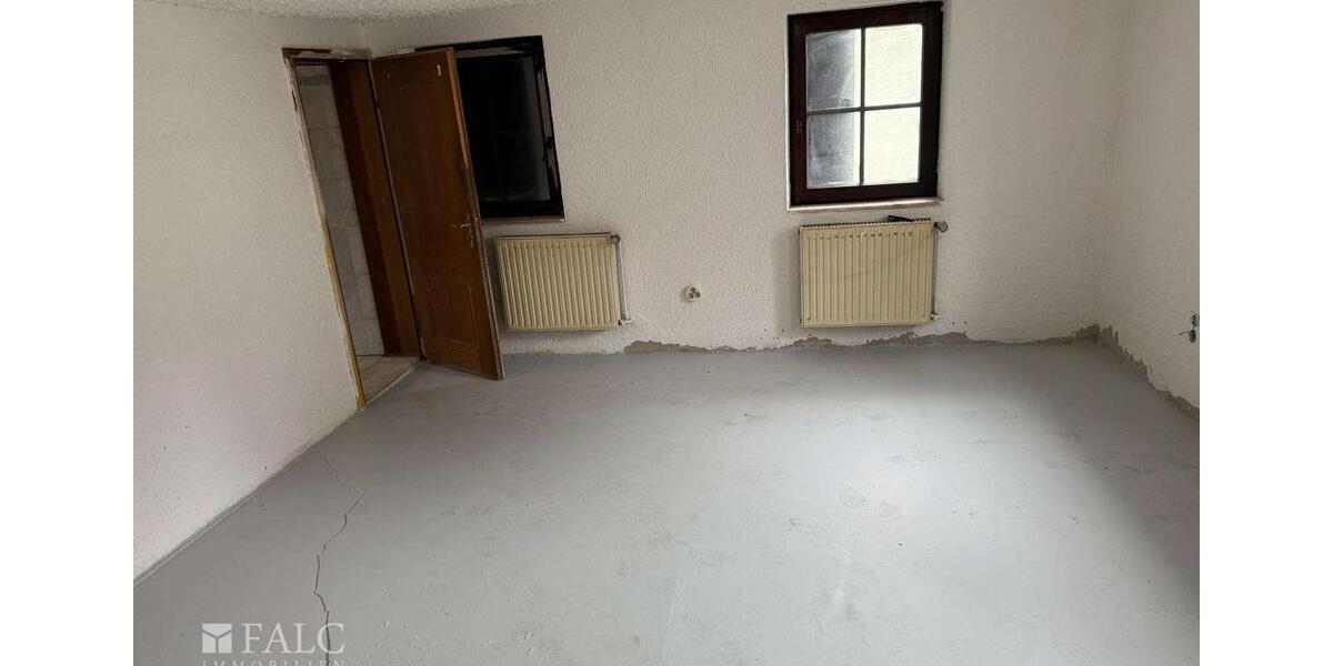 Einfamilienhaus Vestenbergsgreuth - 4 Zimmer, 180 m&sup2;, 1.100&euro; | Angebot:23991338