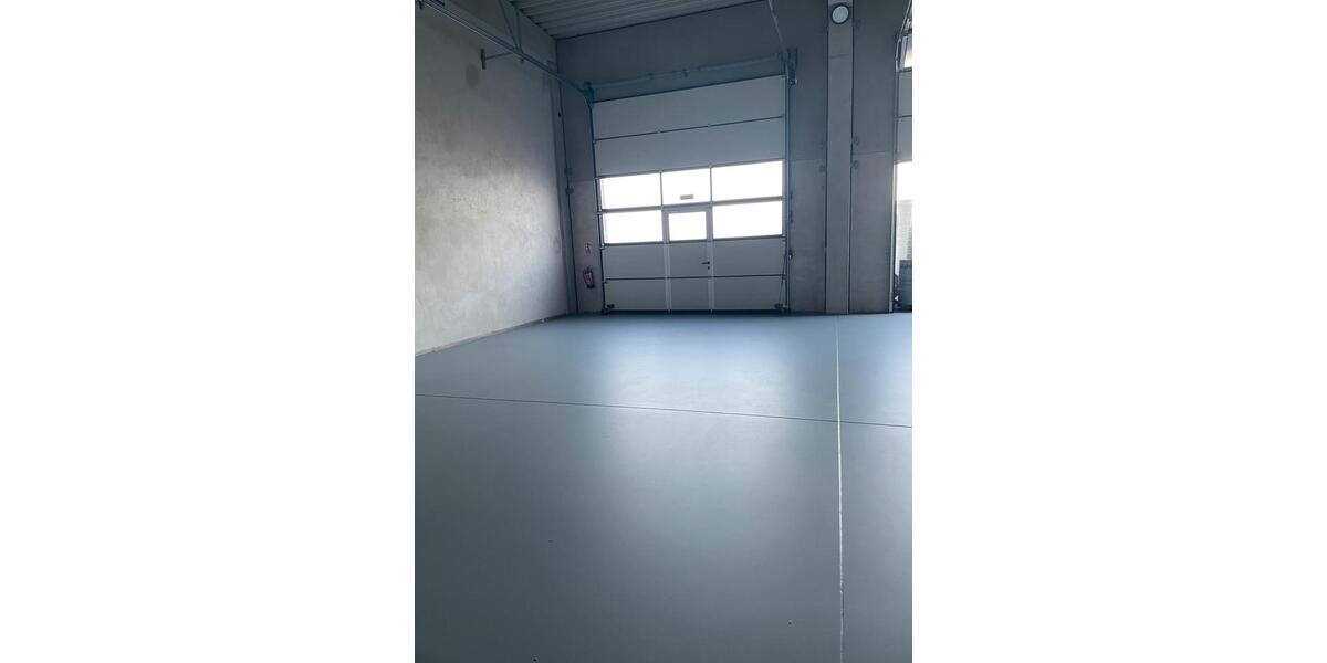 Lagerhalle im Plaidt direkt auf A61 zimmer