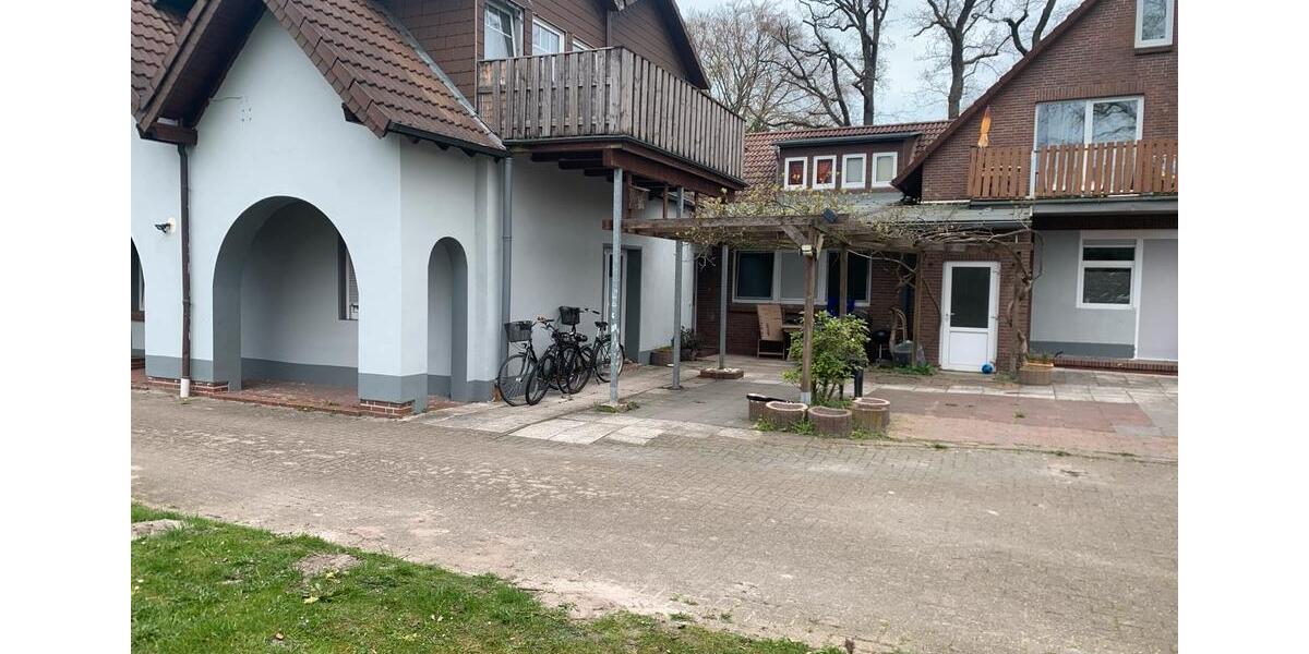 Etagenwohnung Schortens - 3 Zimmer, 84 m&sup2;, 660&euro; | Angebot:26383590