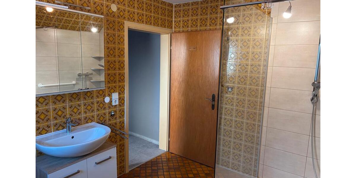 Etagenwohnung Dunningen - 4.5 Zimmer, 118 m&sup2;, 700&euro; | Angebot:25815171