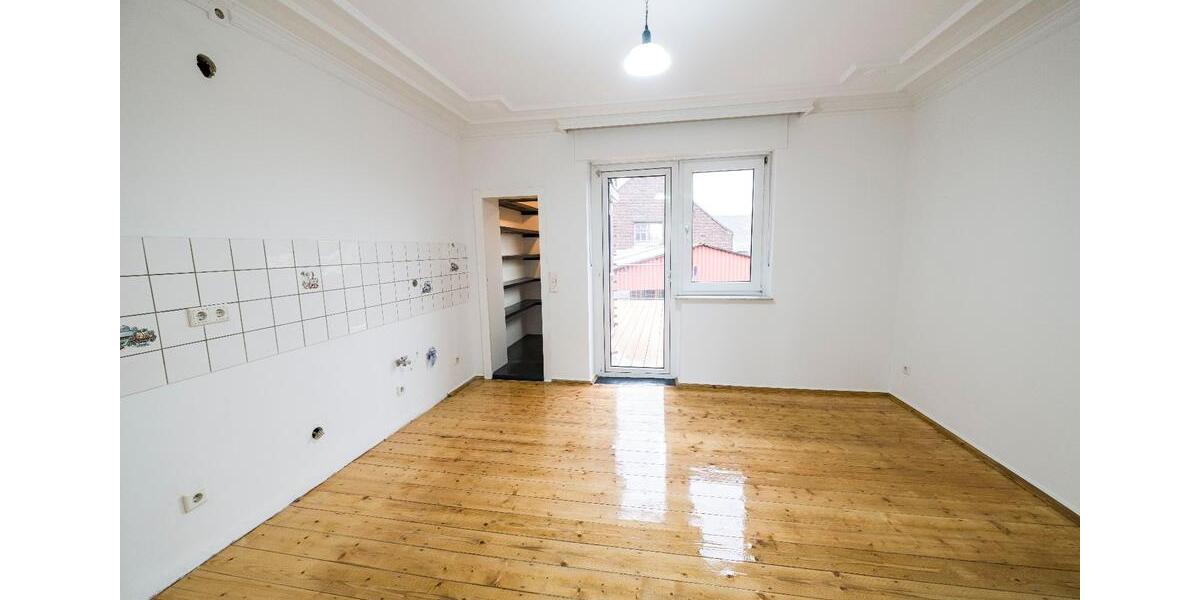 Großzügige 3-Zimmer-Maisonette (77 m²) mit Dachterrasse frisch re 3 zimmer