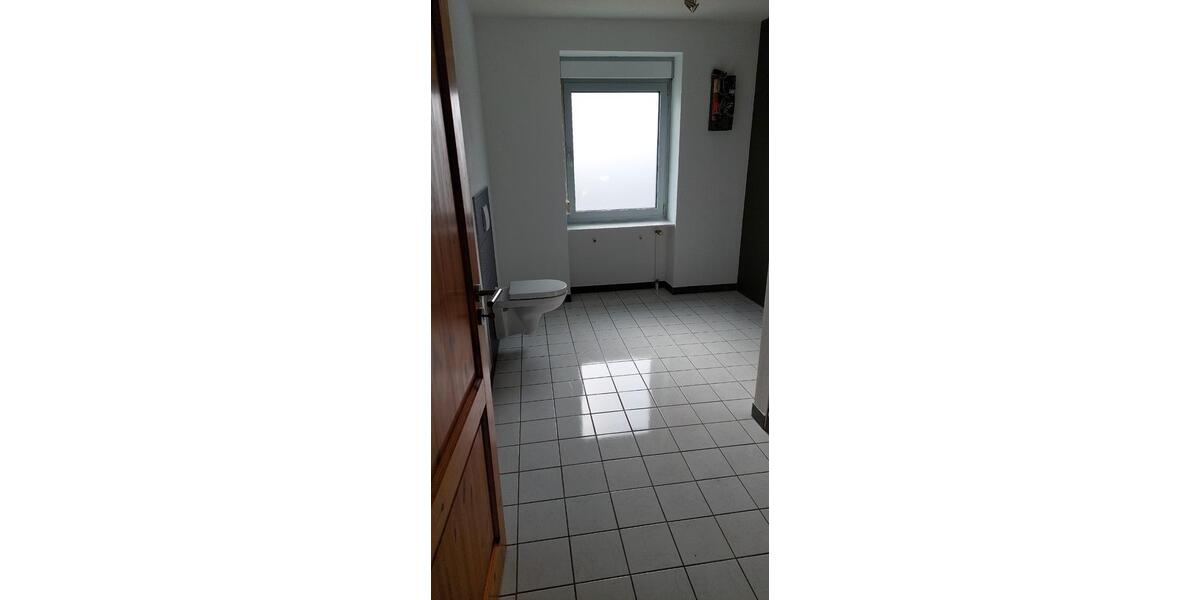 Etagenwohnung Eppelborn - 2 Zimmer, 80 m&sup2;, 650&euro; | Angebot:26295592