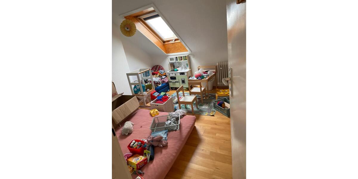 Dachgeschoßwohnung Stuttgart Vaihingen - 3 Zimmer, 57 m&sup2;, 1.060&euro; | Angebot:26020897