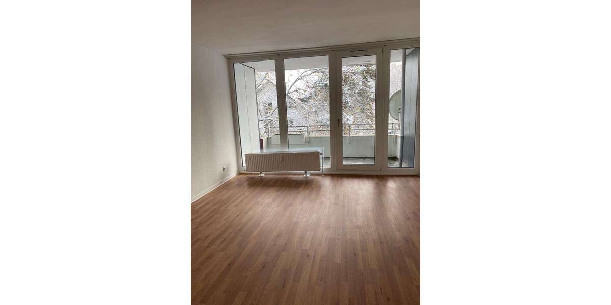 Etagenwohnung Siegen - 3 Zimmer, 79 m&sup2;, 259&euro; | Angebot:26964562