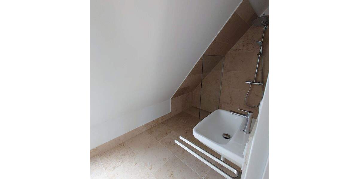 Etagenwohnung Buckow - 4 Zimmer, 106 m&sup2;, 1.279&euro; | Angebot:26149202