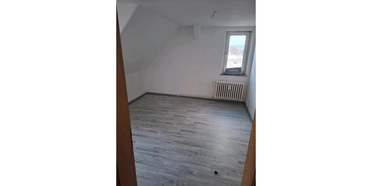 Dachgeschoßwohnung Höxter - 4 Zimmer, 71 m&sup2;, 625&euro; | Angebot:26535398