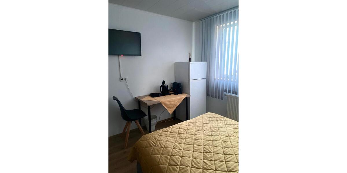 Wohnen auf Zeit Albertshofen - 9 Zimmer, 24 m&sup2;, 18&euro; | Angebot:26339486