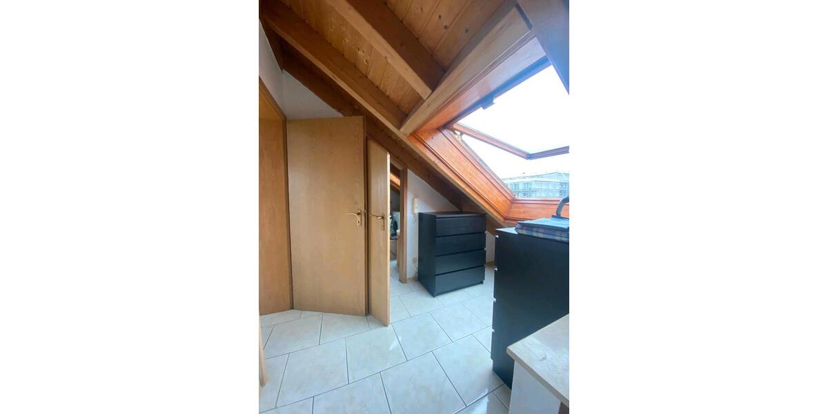 Dachgeschoßwohnung Schorndorf - 2.5 Zimmer, 48 m&sup2;, 800&euro; | Angebot:26019824