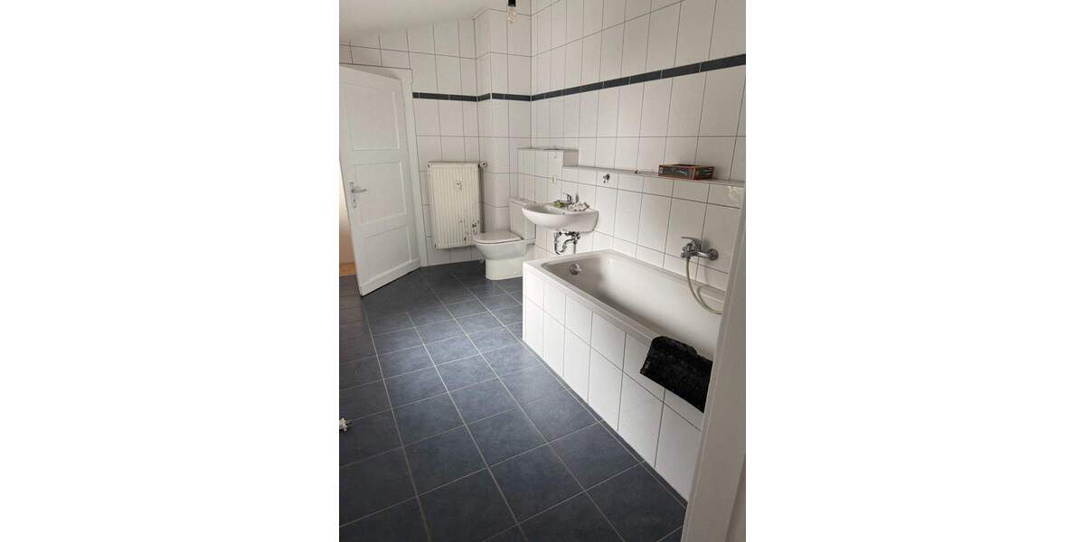 Helle, freundliche Wohnung im 1.OG in Merzig zu vermieten. 3 zimmer