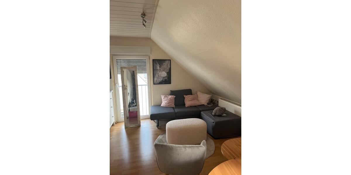 Dachgeschoßwohnung Bielefeld Mitte - 1 Zimmer, 30 m&sup2;, 430&euro; | Angebot:26312946