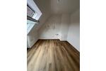 Dachgeschoßwohnung Essen Südviertel - 2.5 Zimmer, 35 m&sup2;, 550&euro; | Angebot:25916581