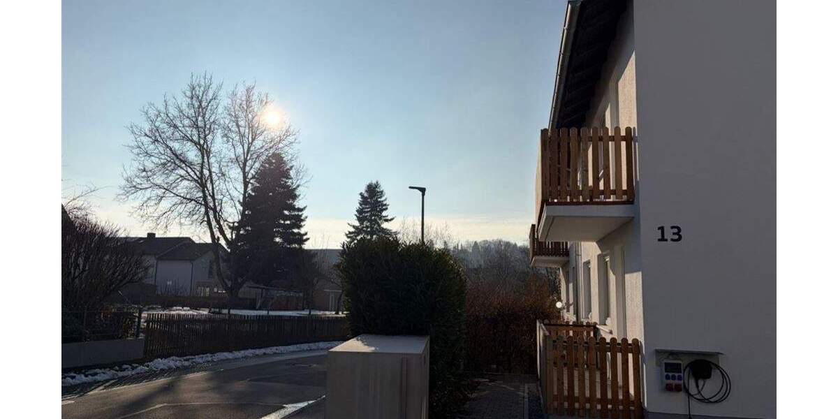 Doppelhaushälfte Landshut Achdorf - 6 Zimmer, 137 m&sup2;, 1.830&euro; | Angebot:25727535