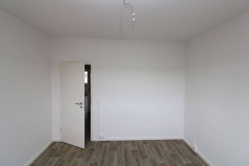 Schachmatt für hohe Mieten...große 3-RW mit Dusche u. Balkon!!!