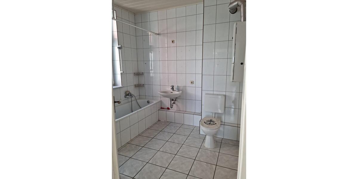 Etagenwohnung Eisenach - 3 Zimmer, 73 m&sup2;, 420&euro; | Angebot:26639483