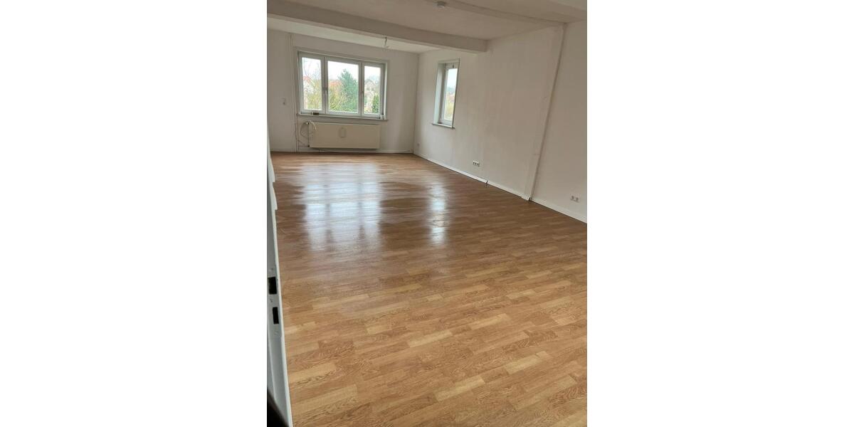 Erdgeschoßwohnung Bad Emstal - 2 Zimmer, 95 m&sup2;, 800&euro; | Angebot:25906715