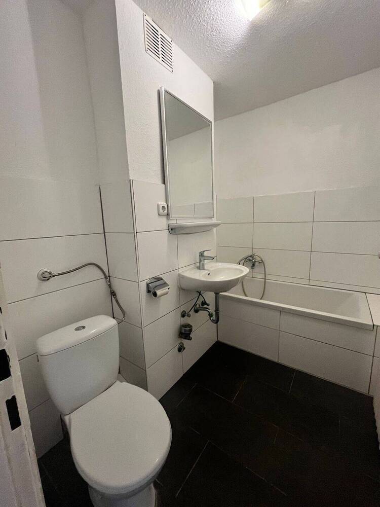 MT an CS zum 16.9.25 2 Zimmer Wohnung im Dachgeschoss in ruhiger Maintal Lage