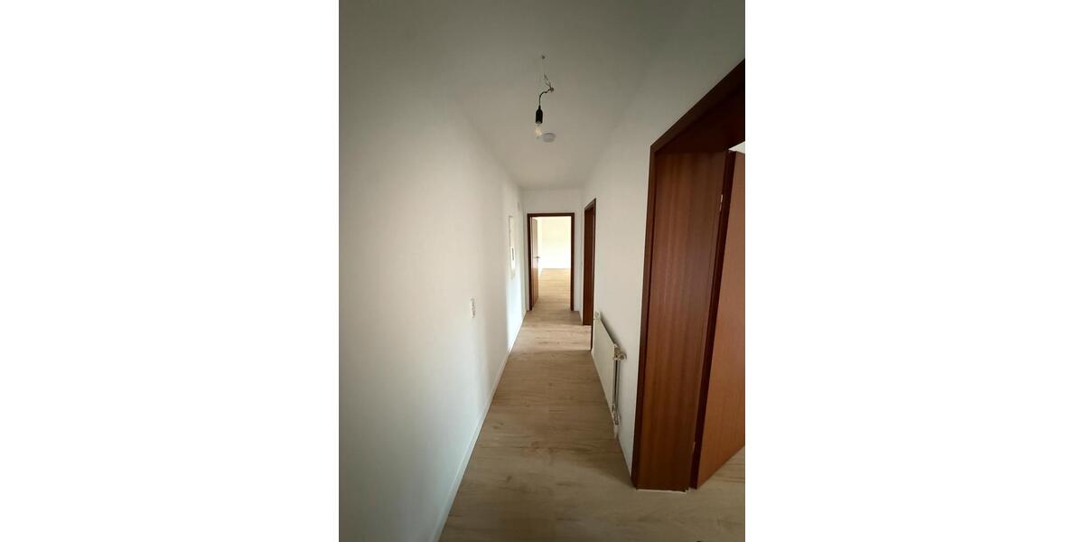 Erdgeschoßwohnung Kreuztal - 2 Zimmer, 69 m&sup2;, 700&euro; | Angebot:26665446