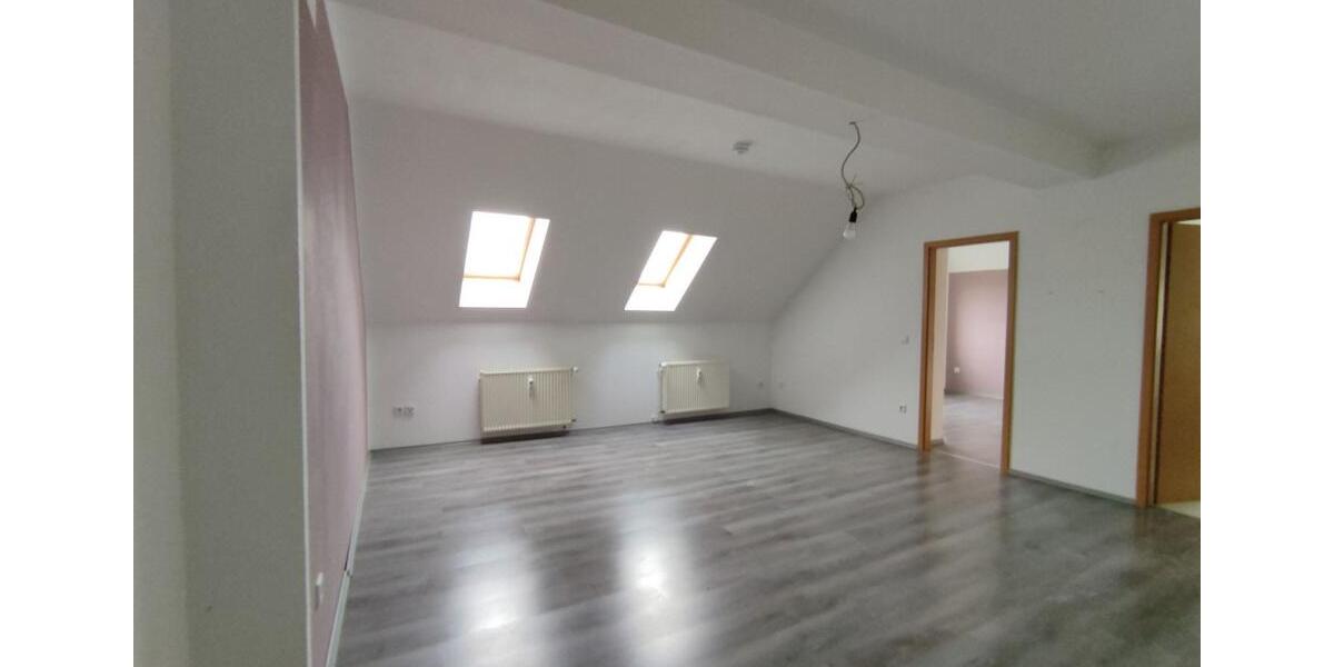 Dachgeschoßwohnung Raguhn-Jeßnitz Jeßnitz - 2 Zimmer, 45 m&sup2;, 250&euro; | Angebot:26619868