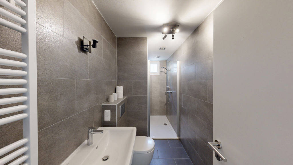 Etagenwohnung Brühl - 3 Zimmer, 137 m&sup2;, 1.550&euro; | Angebot:26488672