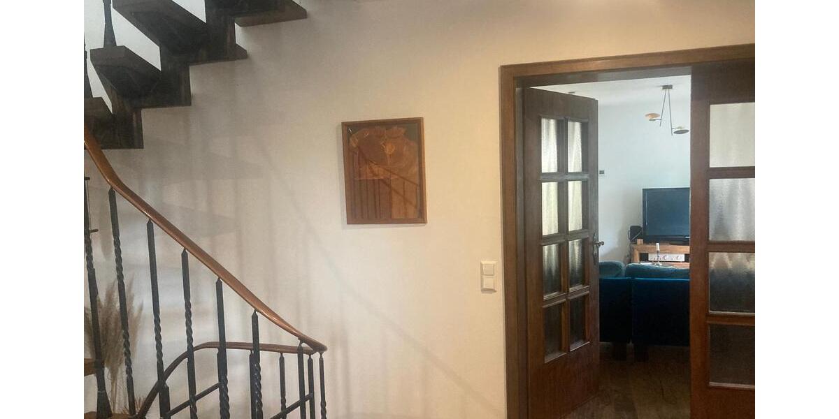 Einfamilienhaus Bürstadt - 4 Zimmer, 182 m&sup2;, 1.680&euro; | Angebot:26102178