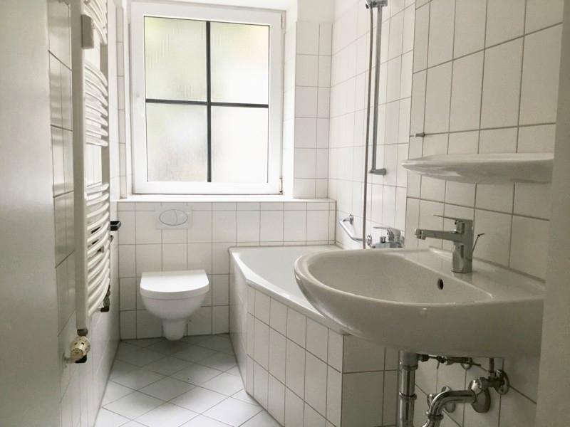 Gemütliche 2,5-Zimmer-Wohnung mit Tageslichtbad und Balkon