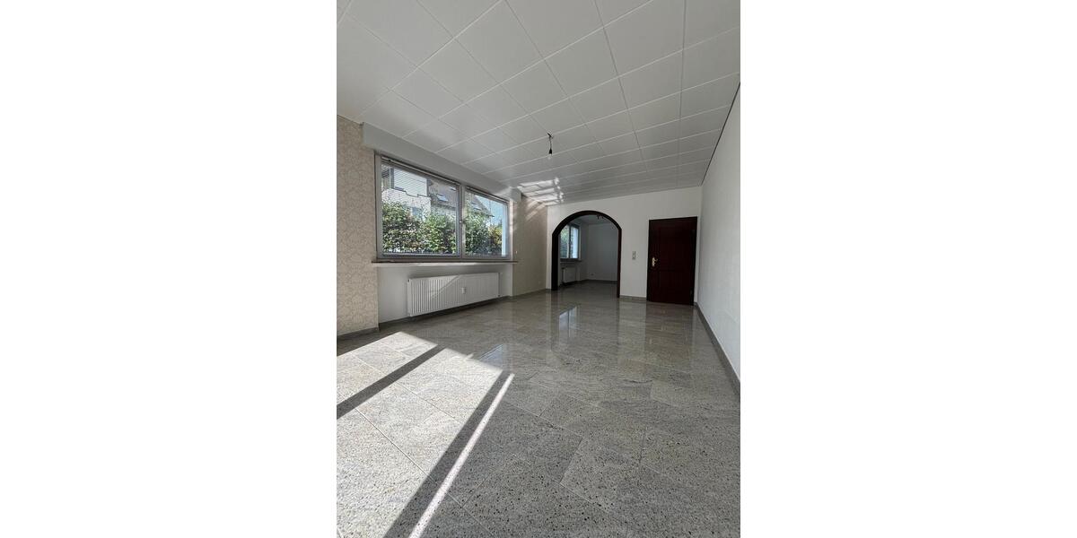 Erdgeschoßwohnung Hagen Hagen-Mitte - 2 Zimmer, 85 m&sup2;, 900&euro; | Angebot:24859436