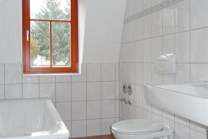 Wohnung Reinsdorf - 2 Zimmer, 53 m&sup2;, 320&euro; | Angebot:26545934