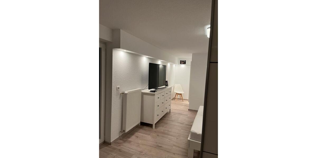 1-Zimmer-Maisonette mit Balkon & Stellplatz – Bornheim-Waldorf 1 zimmer