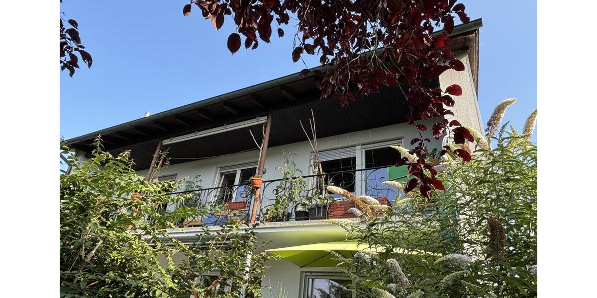 Etagenwohnung Schierling - 3 Zimmer, 88 m&sup2;, 800&euro; | Angebot:24816208