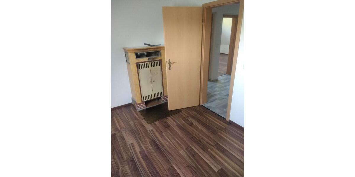 Dachgeschoßwohnung Brand-Erbisdorf Erbisdorf - 4 Zimmer, 69 m&sup2;, 380&euro; | Angebot:26688575