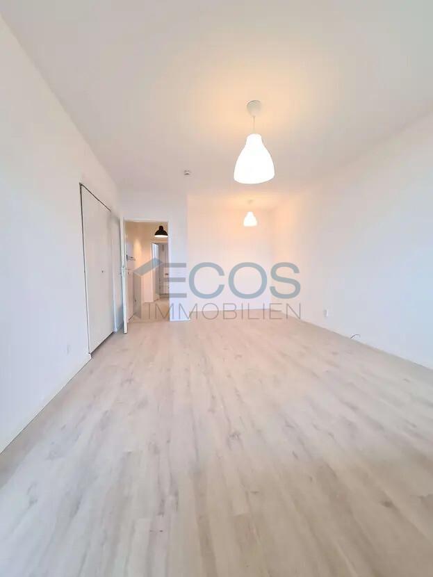 Möbiliertes Appartment mit Balkon, TG-Stellplatz & Aufzug am Goldberg 1 zimmer