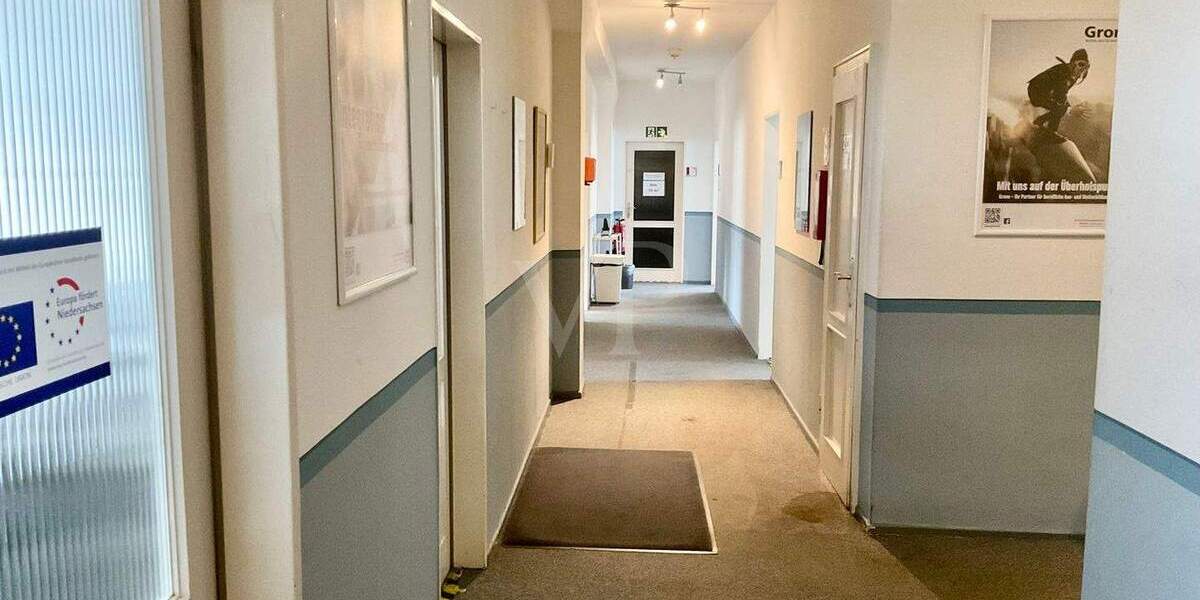 Gewerbeobjekt Uelzen - 9 Zimmer, 362 m&sup2;, 2.525&euro; | Angebot:25670761