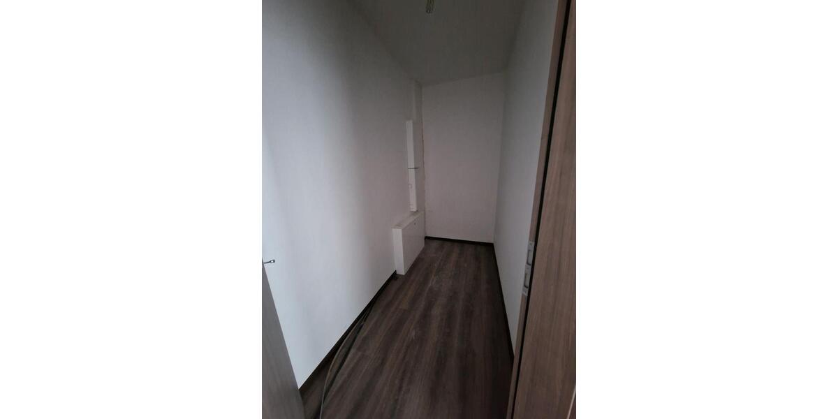 Erdgeschoßwohnung Schöningen - 3 Zimmer, 100 m&sup2;, 700&euro; | Angebot:26057190