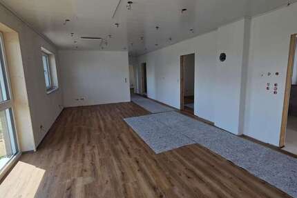Wohnung Maselheim - 4 Zimmer, 110 m&sup2;, 1.250&euro; | Angebot:26991548