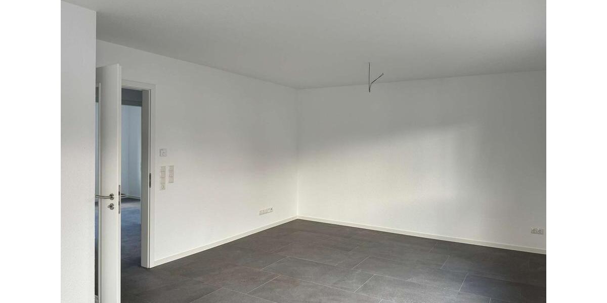 Etagenwohnung Edewecht - 3 Zimmer, 82 m&sup2;, 990&euro; | Angebot:26426419