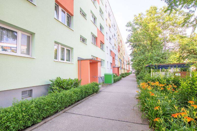 Etagenwohnung Halle (Saale) Südstadt - 2 Zimmer, 50 m&sup2;, 330&euro; | Angebot:26128820