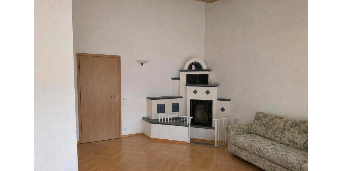 Etagenwohnung Biberach an der Riß - 3 Zimmer, 120 m&sup2;, 1.300&euro; | Angebot:26238411