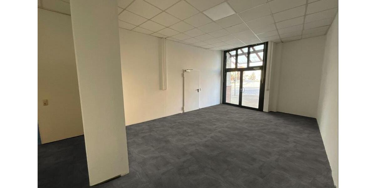 Laden Ladenlokal Gewerbe Büro direkt am Markt Lauchhammer zimmer