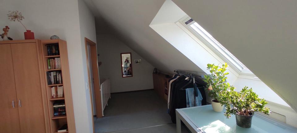 Maisonettenwohnung Niederwerrn - 5 Zimmer, 105 m&sup2;, 830&euro; | Angebot:26609484